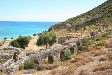 Anamurium antik kıyı şehrinin kalıntıları, kaleler 