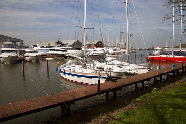 Malerischer Blick Auf Boote Die Wasser Festgemacht Haben — Stockfoto