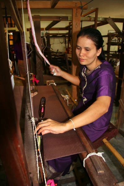 Woman Working Fabric Silk Fabric Production Concept — Stock Photo, Image