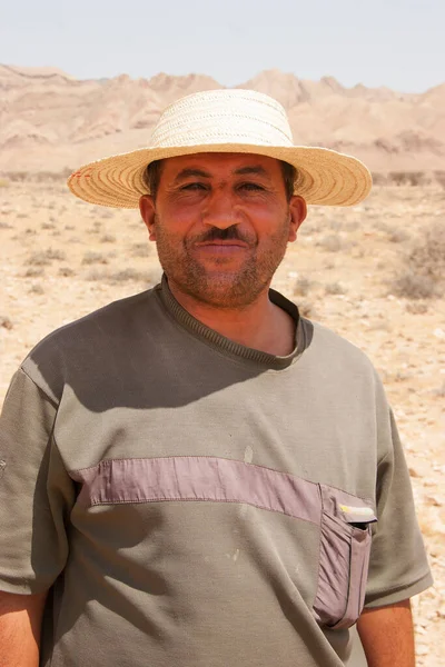 Retrato Del Hombre Árabe Desierto —  Fotos de Stock