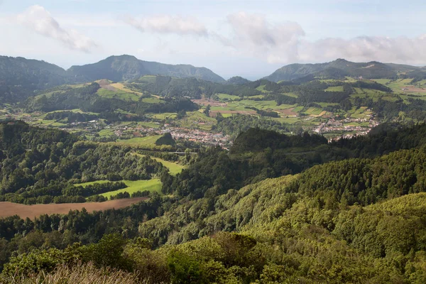 Schöne Aussicht Auf Die Berge — Stockfoto