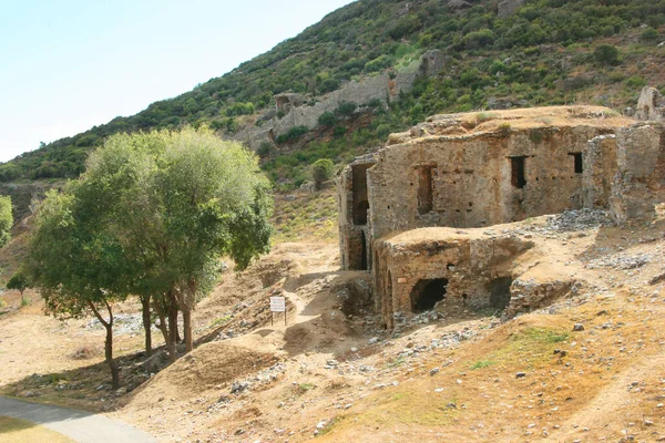 Ερείπια Της Αρχαίας Παράκτιας Πόλης Αναμούριο Ακρόπολη Σπίτια Τείχος Της — Φωτογραφία Αρχείου