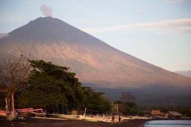 Dağların güzel manzarası