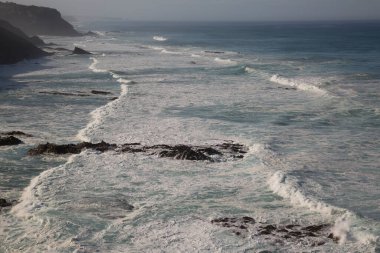 Portekiz 'in güneyindeki Algarve' nin batı kıyısında inanılmaz bir manzara var..