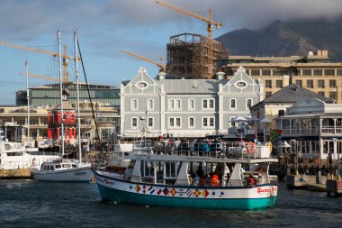 Güzel liman manzarası, şehrin limanı. 