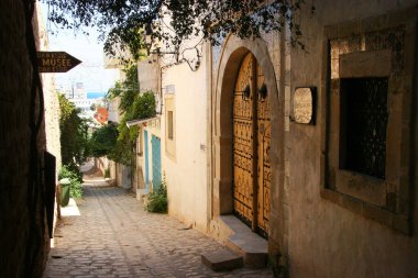 Arapların eski caddesinde inşa edilen güzel cephe