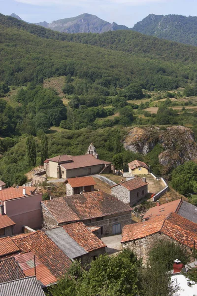 Hermosa Vista Del Pueblo Las Montañas — Foto de Stock