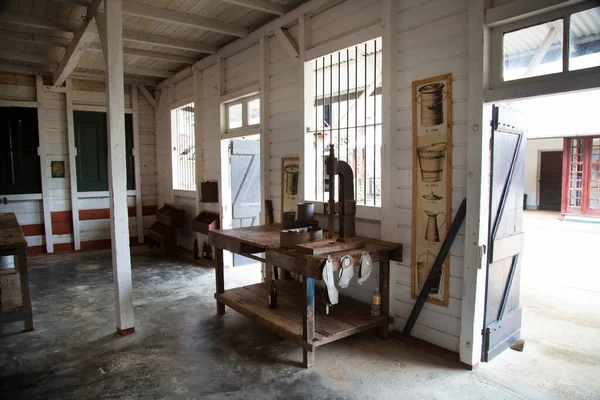 Eski tarihi binanın içi