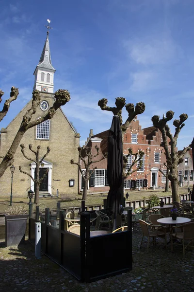 Eski Evleri Kanalı Olan Tipik Hollanda Tarihi Kenti Sloten — Stok fotoğraf