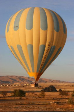 Sıcak hava balonları gökyüzünde, Kapadokya 