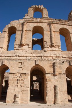Turist manzarası, kasabanın eski kalıntıları.