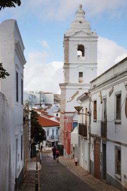 Şehrin sokak manzarası