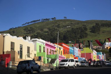 Capetown 'un tipik bir turistik bölgesindeki eski ve tarihi bo-kaap şehir merkezi.