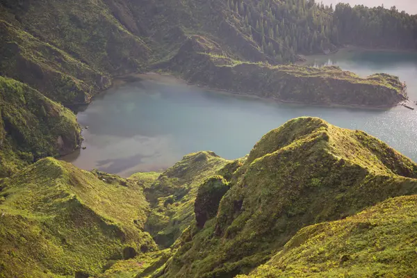 Dağların güzel manzarası