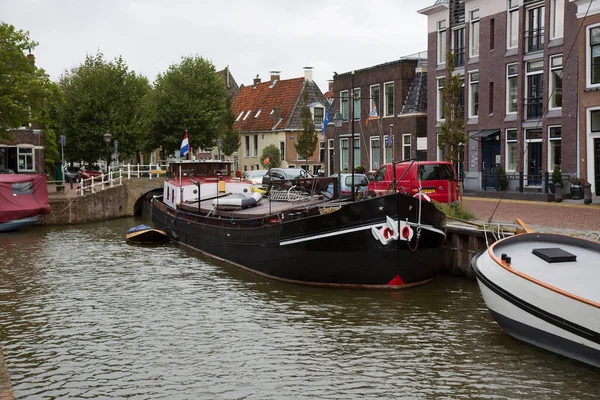 Blick Auf Boote Die Dock Wasser Den Niederlanden Festgemacht Haben — Stockfoto