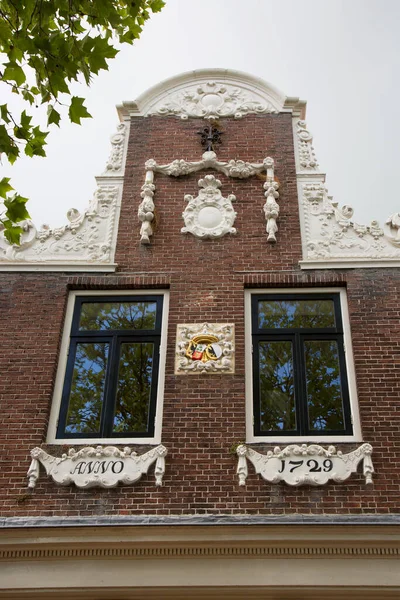 Historisch Gebouw Een Zonnige Dag — Stockfoto