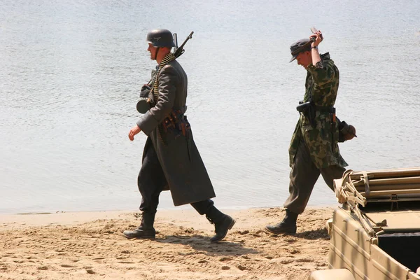 Simulated Battle Wars Historical Costumes Old Cars — Stock Photo, Image