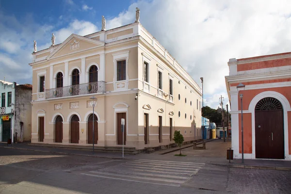 Otantik mimarisi olan şehir caddesi manzarası, seyahat çekimi