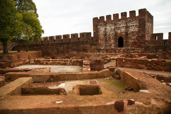 Silves Şatosu Portekiz 'in Algarve bölgesinin Silves belediyesinde yer alan bir kaledir.