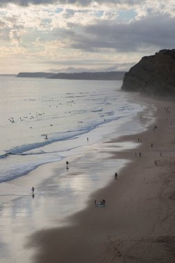 Denizde güzel bir gün batımı