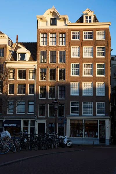 Bâtiments Anciens Dans Les Rues Ville Amsterdam Pays Bas — Photo