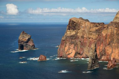 Deniz kıyısının güzel manzarası