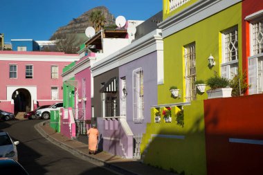 Capetown 'un tipik bir turistik bölgesindeki eski ve tarihi bo-kaap şehir merkezi.