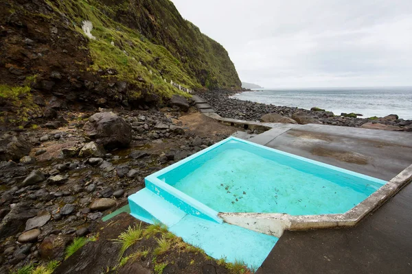 Vacker Utsikt Över Klippig Havsstrand — Stockfoto