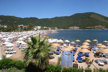 Marmaris, Türk Rivierası boyunca Akdeniz kıyısındaki bir tatil beldesi.