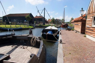 Weesp şehrinin gündüz manzarası, Hollanda