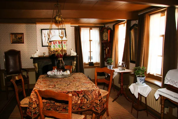 Eski tarihi evin içi