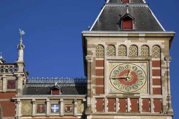 Hollanda, Amsterdam 'daki eski tren istasyonu.