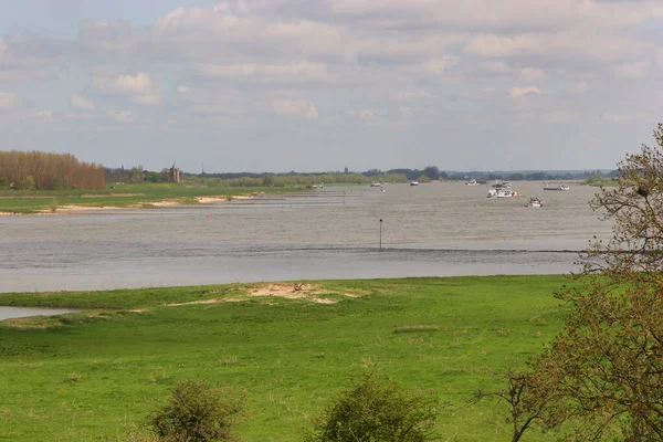 Prachtig Landschap Van Rivier Met Boten — Stockfoto