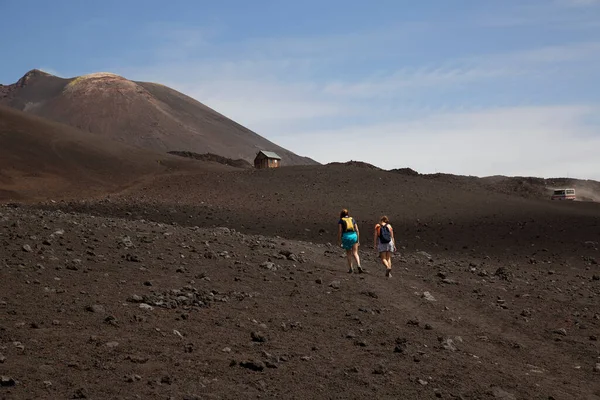 Two Women Walking Volcanic Hills Landscape Travel Shot — Stock Photo, Image