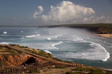 Deniz kıyısının güzel manzarası