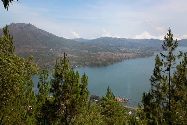 Batur See Umgeben Von Bergen Und Gebäuden Indonesien — Stockfoto