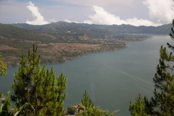 Batur See Umgeben Von Bergen Und Gebäuden Indonesien — Stockfoto