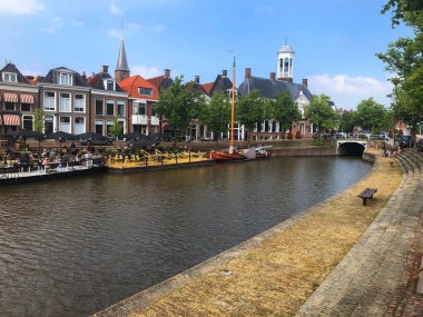 Hollanda 'nın güzel kanal manzarası 