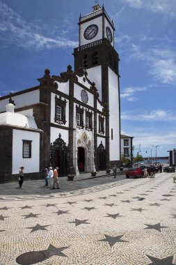 Portekiz mimarisinin manzaralı görüntüsü