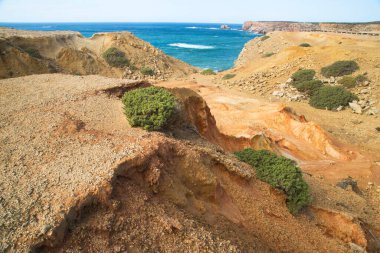 Portekiz 'in batı kıyısındaki güzel deniz manzarası