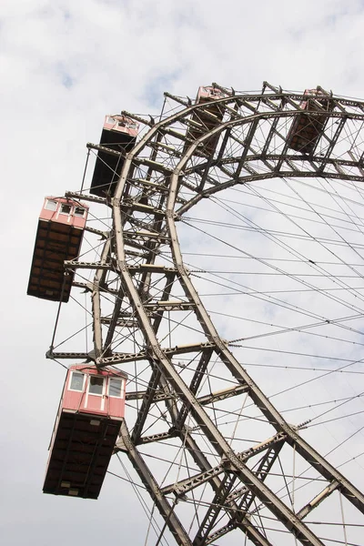 Old Cabins Old Ferris Wheel — Stock Photo, Image