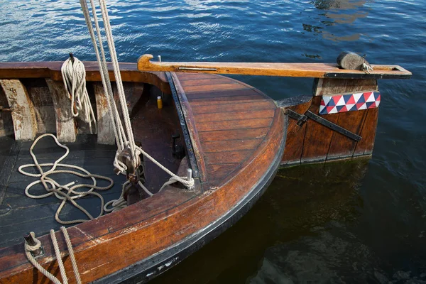 Das Hölzerne Fischerboot Auf Dem Wasser Den Niederlanden — Stockfoto