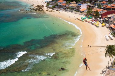 Yazın plaj manzarası ve tropik deniz manzarası