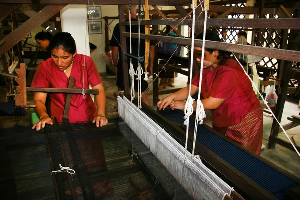 Women Working Fabric Silk Fabric Production Concept — Stock Photo, Image