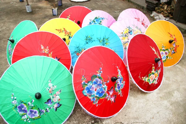 Parapluies Colorés Sur Marché — Photo