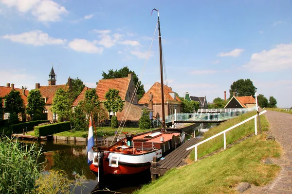 Fahajók Csatornákon Hollandiában — Stock Fotó