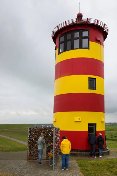 Pilsumer Leuchtturm çizgili deniz feneri
