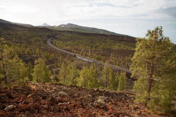 Dağlı güzel doğal manzara