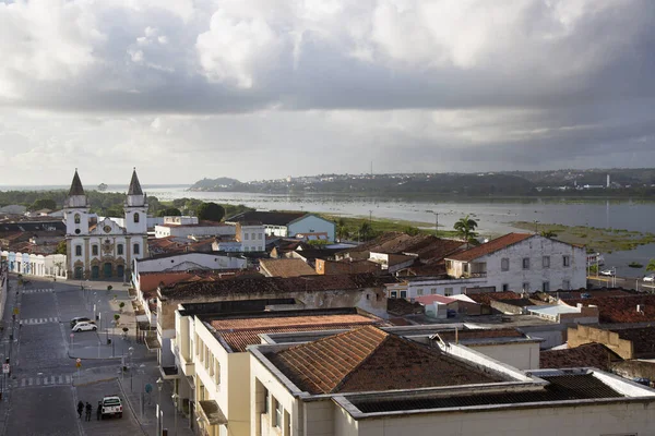 Otantik mimarisi olan şehir caddesi manzarası, seyahat çekimi
