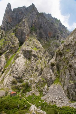 Dağların güzel manzarası